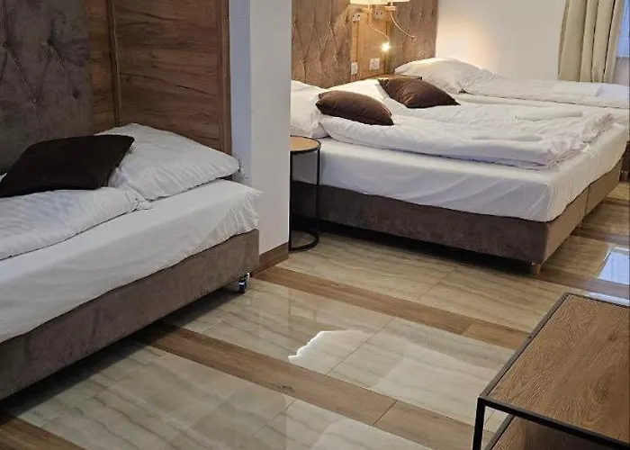 Lubiana Resort شقة Lubiana